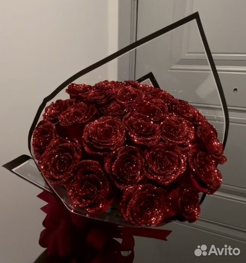 Блестящие розы