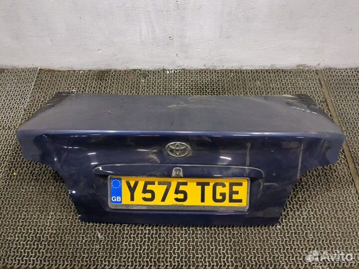 Подсветка номера Toyota Avensis 1, 2001