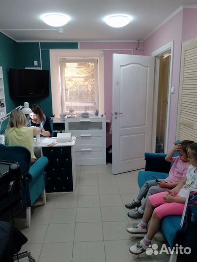 Сдам кресло для парикмахера