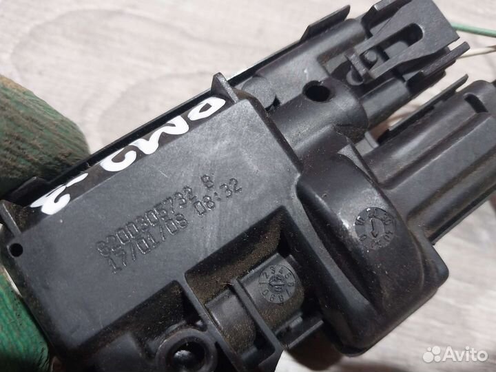 Активатор доводчик бензобака Renault Megan 2