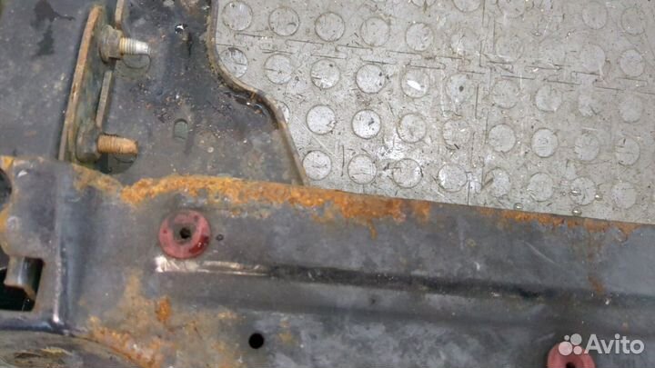 Балка под радиатор Ford Escape