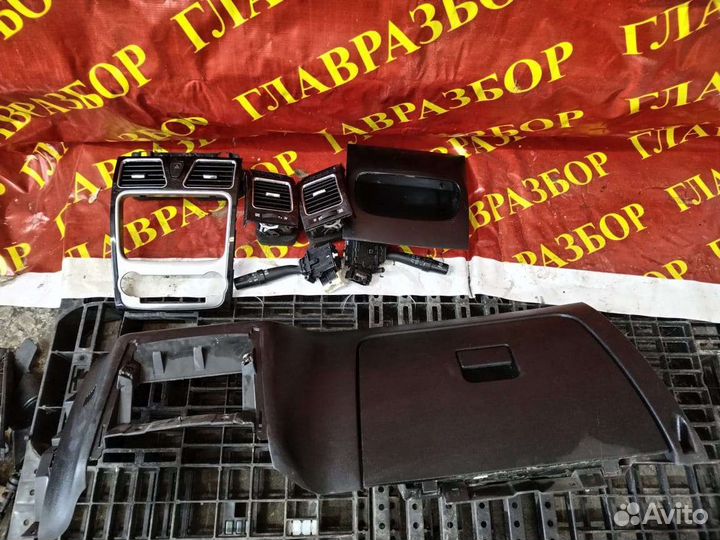 Пластик салона на geely emgrand ес7