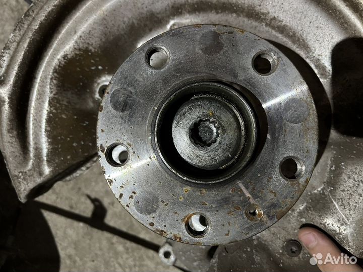 Ступица задняя Volkswagen Passat B6