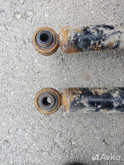 Subaru outback стойки задние bp9