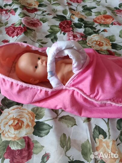 Кукольная коляска для куклы