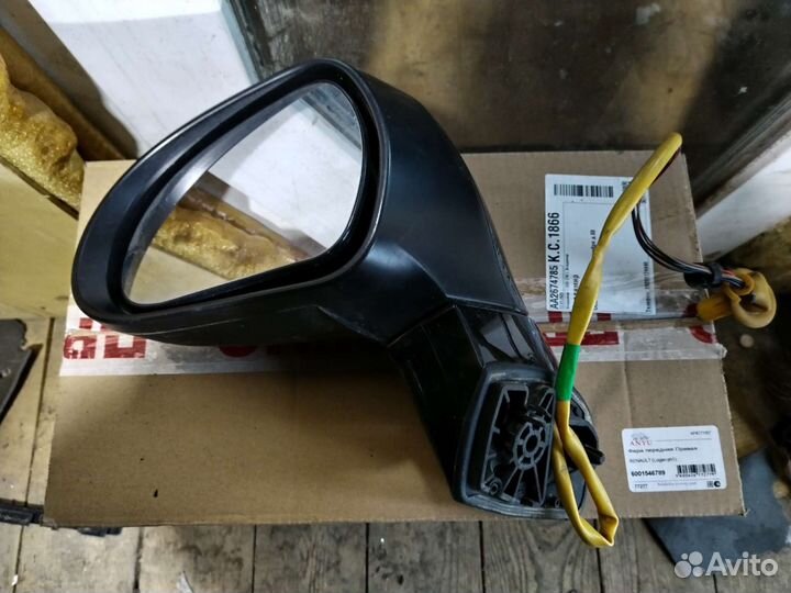 Зеркало переднее левое Peugeot 308