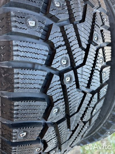 Pirelli Ice Zero 215/60 R16