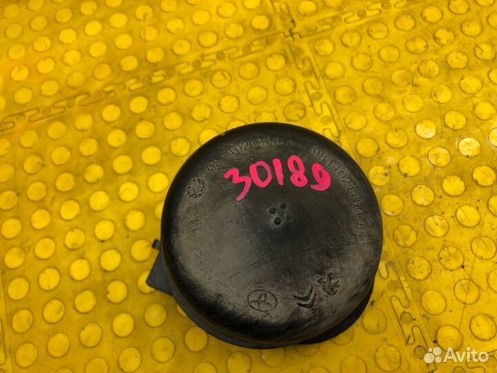 Отбойник задний Peugeot Traveller combi L3 H1