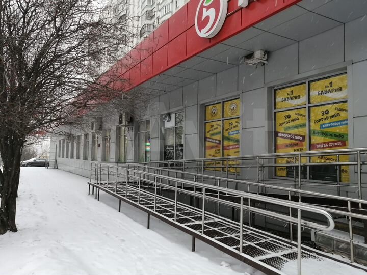 Сдам торговое помещение, 12 м²