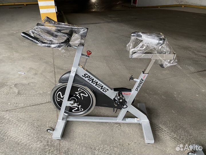 Велотренажёр, сайкл, спин-байк Star Trac