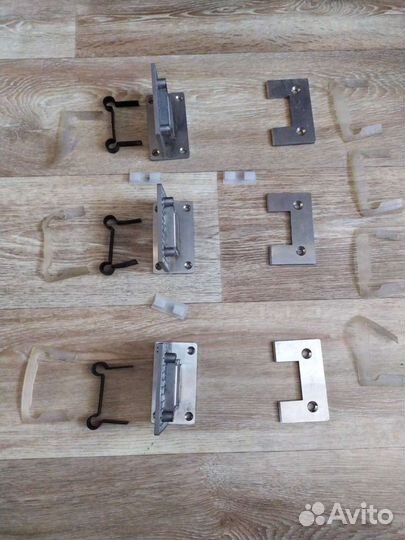 Петли для стеклянных дверей