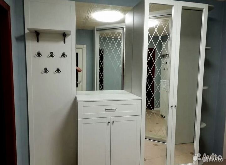 Шкафы распашные на заказ от производителя