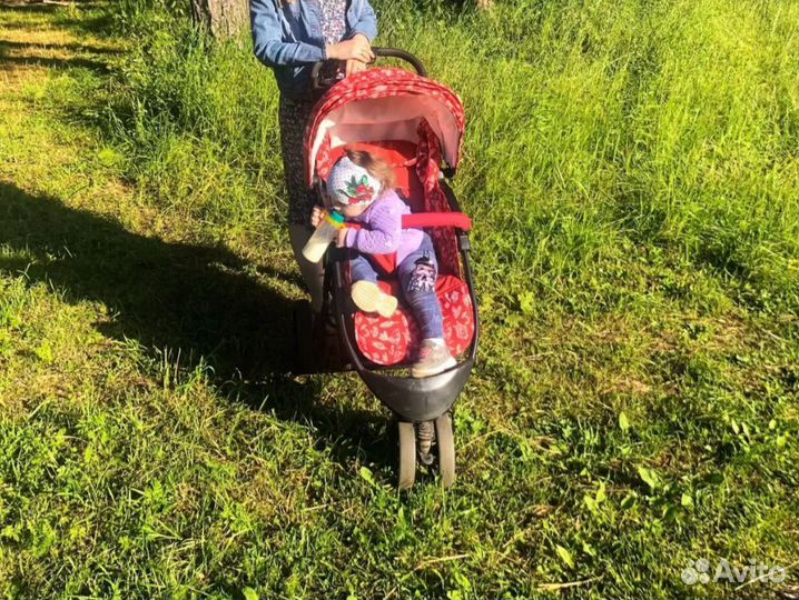 Коляска прогулочная