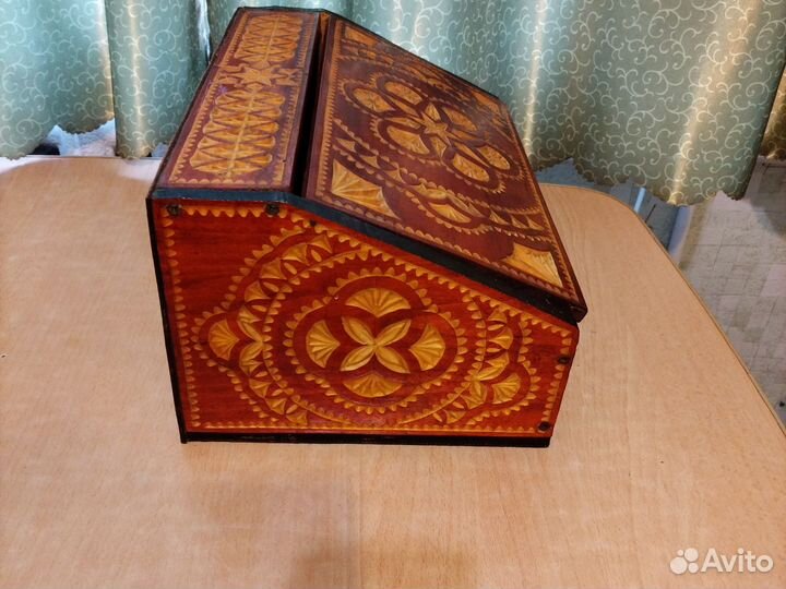 Хлебница деревянная с крышкой