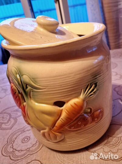 Горшок/ёмкость керамическая для хранения овощей
