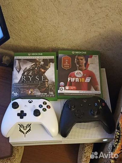 Xbox One s 1tb с играми