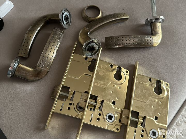 Петли Apecs, шт