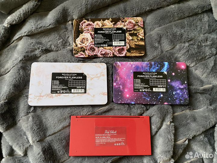 Палетки теней revolution