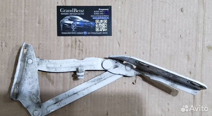 Петля капота Mercedes Sprinter W906