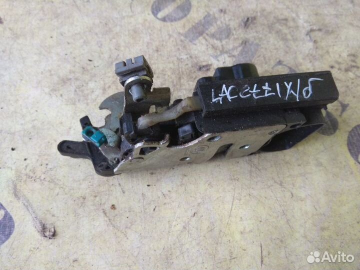 Замок двери задней левой Chevrolet Lacetti