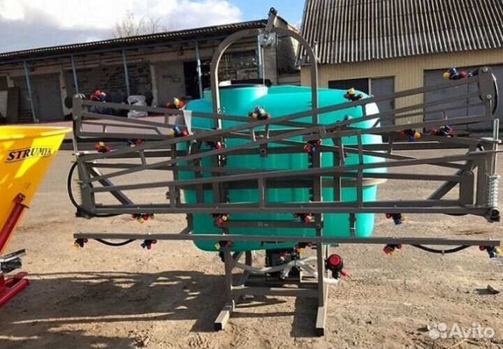 Опрыскиватель навесной