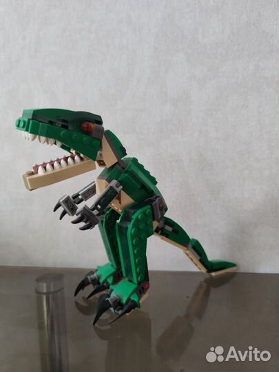Lego динозавр