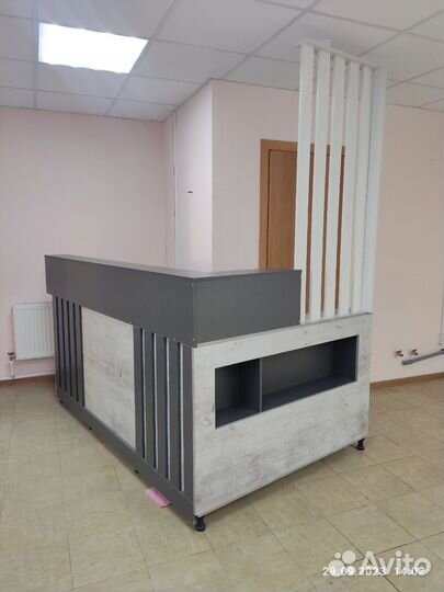 Стойка ресепшн бу