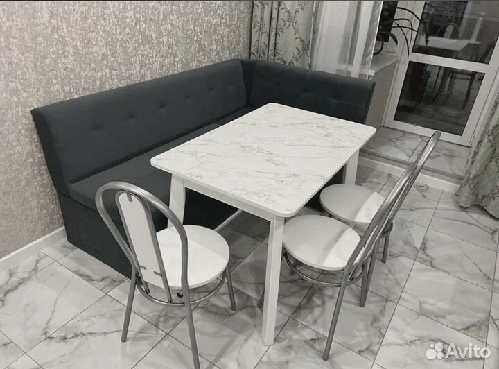 Диван кровать угловой на кухню; кухонный уголок