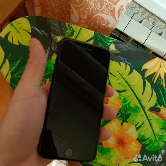iPhone 7, 32 ГБ