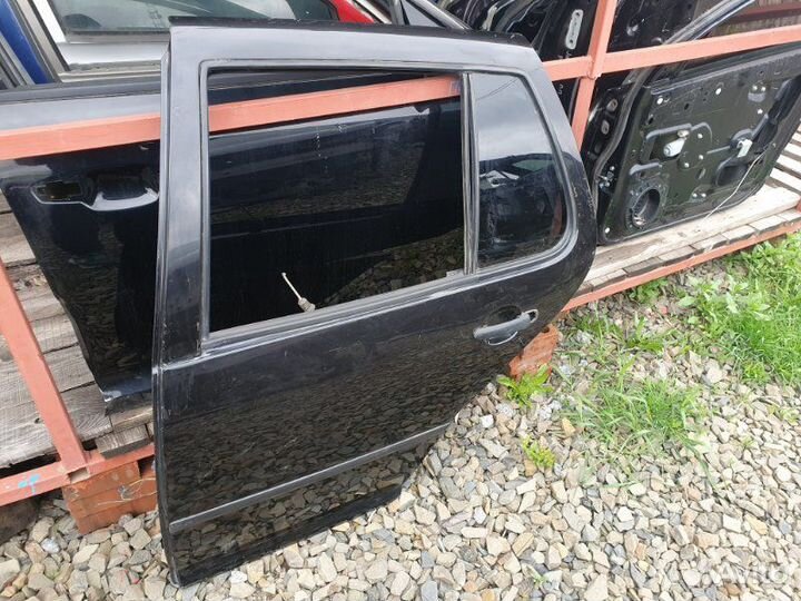Дверь задняя левая Volkswagen Golf 4 1997-2005