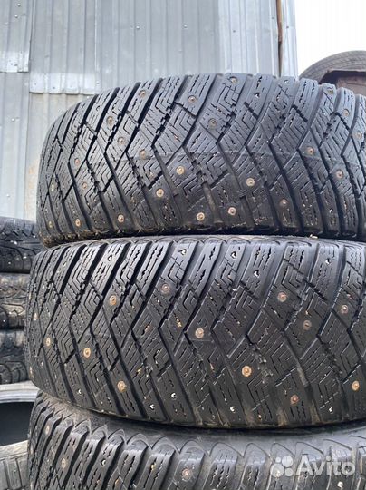 Goodyear UltraGrip Ice Arctic SUV 225/60 R17