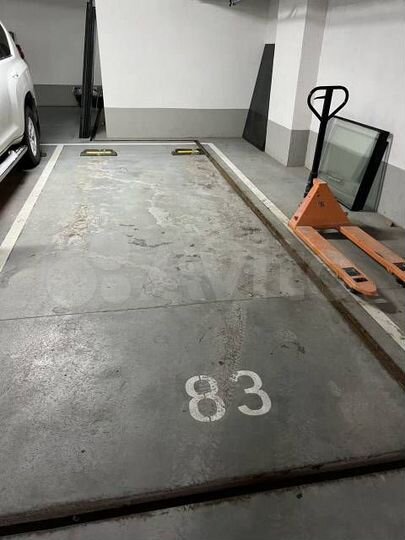 Машиноместо, 14 м²