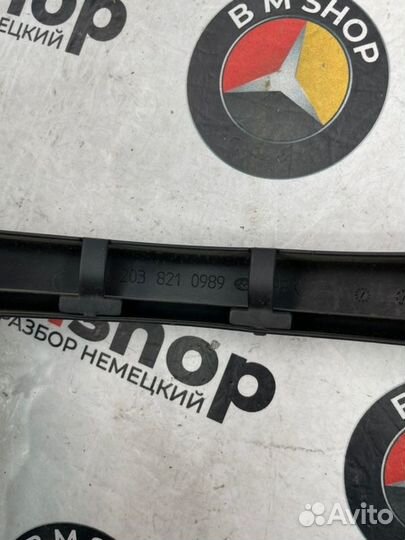 Накладка петли багажника задняя левая