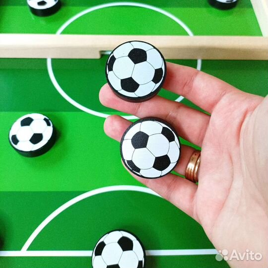 Настольный аэрофутбол