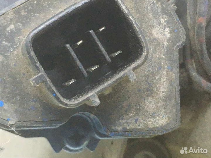 Моторчик стеклоочистителя передний для Toyota Vist