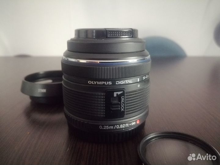 Объектив Olympus M.Zuiko Digital 14-42mm f/3.5-5.6