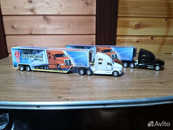 Модельки 1/68 Kenworth T700