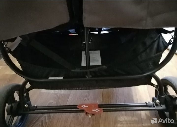 Коляска Valco Baby Snap duo для двойни, погодок