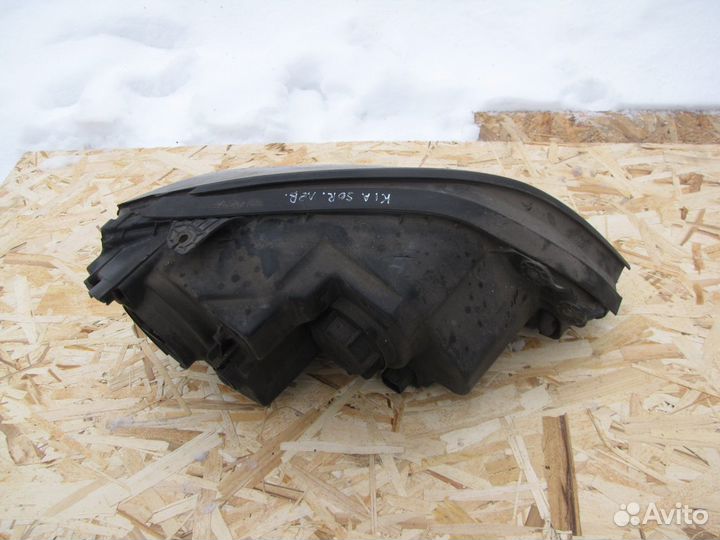 Фара левая Kia Sorento 1 (BL)