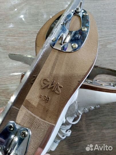 Коньки фигурные