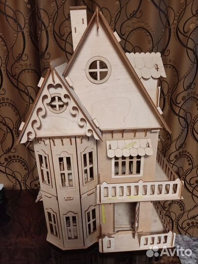 Домик кукольный
