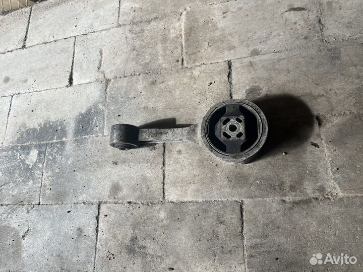 Опора двигателя задняя Skoda Fabia 1.4