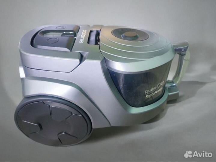 Пылесос Polaris PVC 2030 RUS