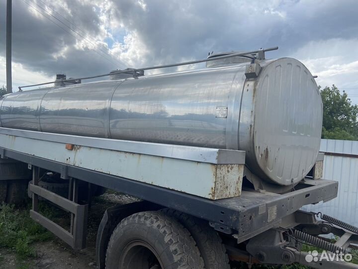 Прицеп цистерна пищевая