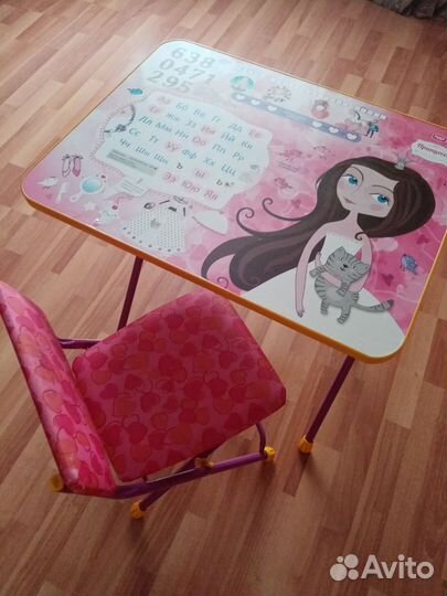 Стол и стул детский