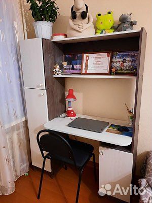 В наличии Компьютерный стол новый