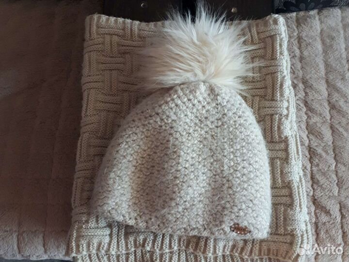 Комплект шапка и снуд