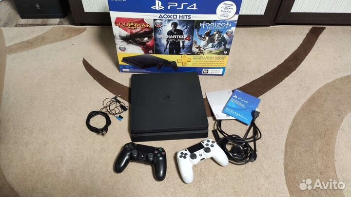 Sony PS4 slim +2 геймпада и 400 игр