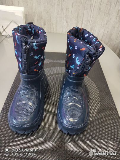 Детские резиновые сапоги 25 размер