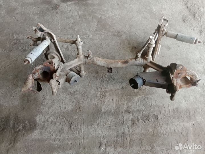 Продам переднюю балку и задний мост Нива